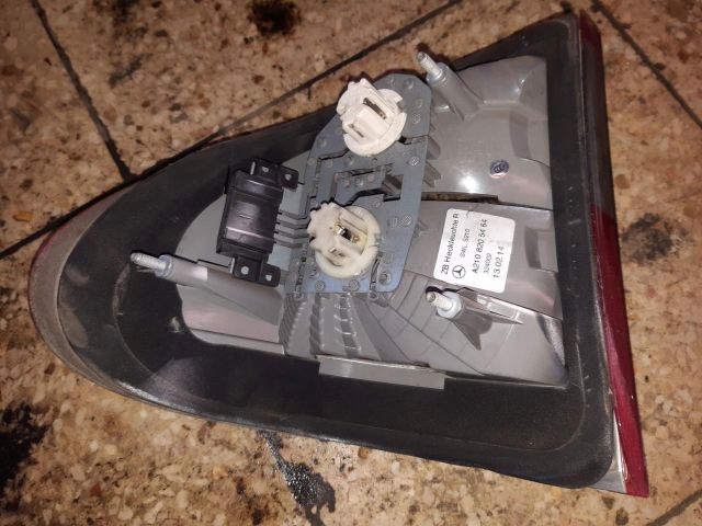 bontott MERCEDES-BENZ E-CLASS Jobb Hátsó Lámpa