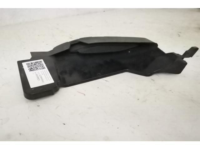 bontott MERCEDES-BENZ E-CLASS Jobb hátsó Lökhárító Díszléc