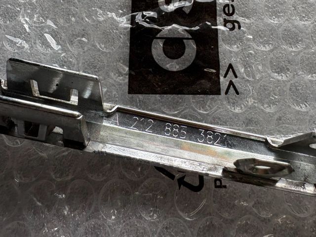 bontott MERCEDES-BENZ E-CLASS Jobb hátsó Lökhárító Díszléc