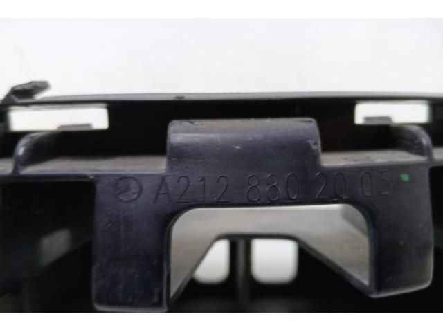 bontott MERCEDES-BENZ E-CLASS Jobb hátsó Lökhárító Tartó (Műanyag)