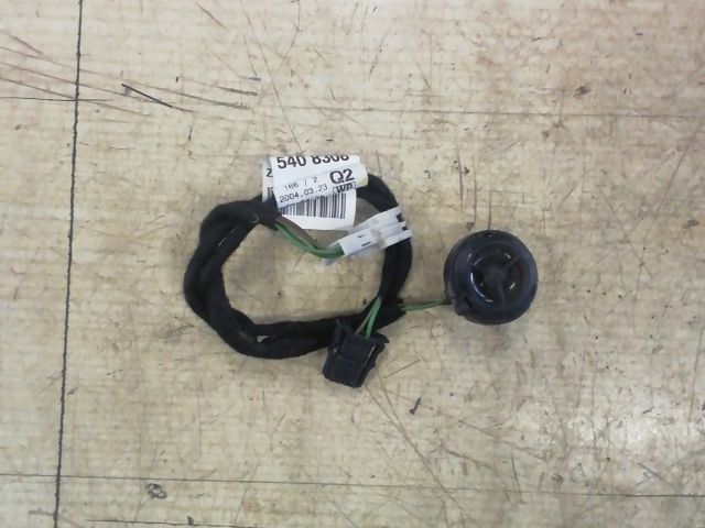 bontott MERCEDES-BENZ E-CLASS Jobb hátsó Magassugárzó Hangszóró