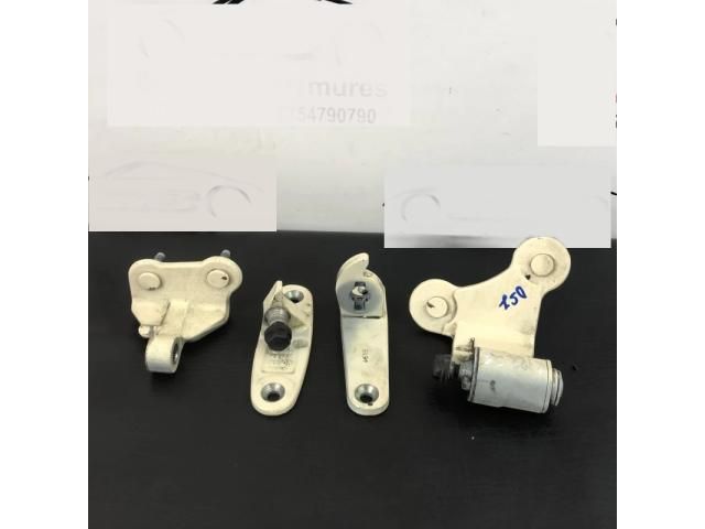 bontott MERCEDES-BENZ E-CLASS Jobb hátsó Zsanér