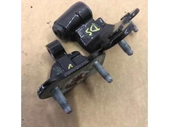 bontott MERCEDES-BENZ E-CLASS Jobb hátsó Zsanér