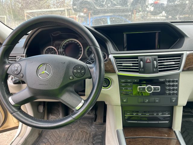 bontott MERCEDES-BENZ E-CLASS Jobb Ködfényszóró