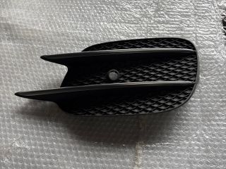 bontott MERCEDES-BENZ E-CLASS Jobb Ködlámpa Rács