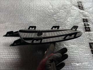 bontott MERCEDES-BENZ E-CLASS Jobb Ködlámpa Rács