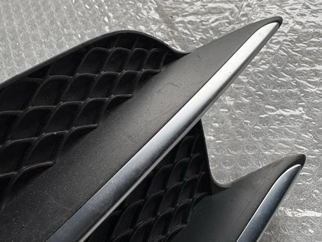 bontott MERCEDES-BENZ E-CLASS Jobb Ködlámpa Rács