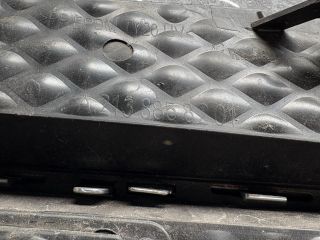 bontott MERCEDES-BENZ E-CLASS Jobb Ködlámpa Rács