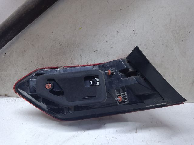 bontott MERCEDES-BENZ E-CLASS Jobb Külső Hátsó Lámpa