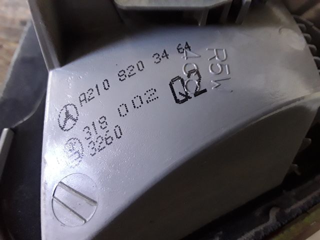 bontott MERCEDES-BENZ E-CLASS Jobb Külső Hátsó Lámpa