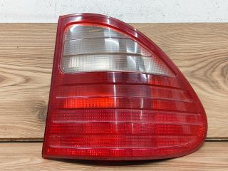 bontott MERCEDES-BENZ E-CLASS Jobb Külső Hátsó Lámpa