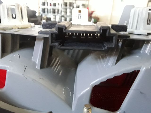 bontott MERCEDES-BENZ E-CLASS Jobb Külső Hátsó Lámpa