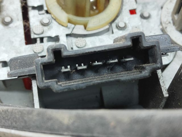 bontott MERCEDES-BENZ E-CLASS Jobb Külső Hátsó Lámpa