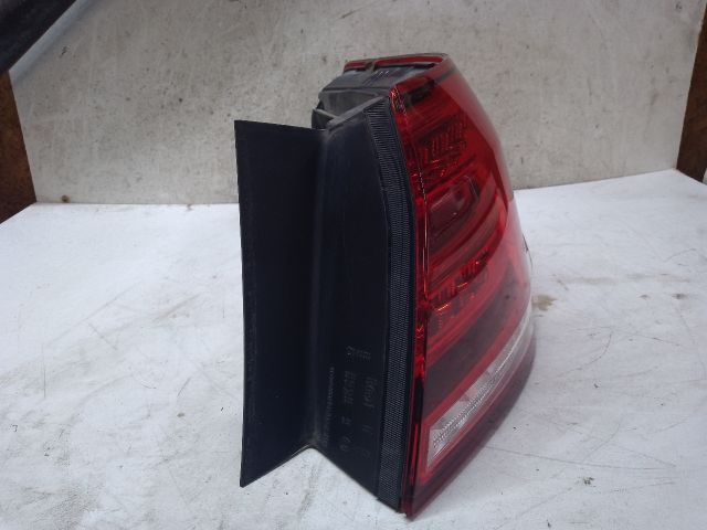 bontott MERCEDES-BENZ E-CLASS Jobb Külső Hátsó Lámpa