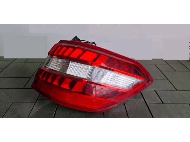 bontott MERCEDES-BENZ E-CLASS Jobb Külső Hátsó Lámpa