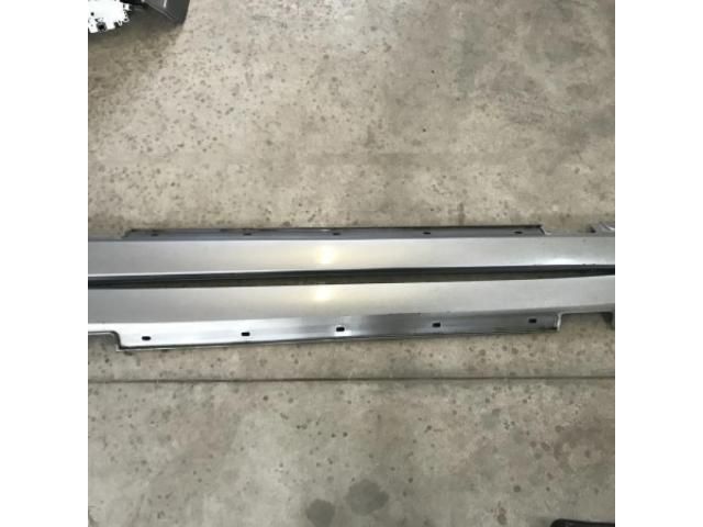 bontott MERCEDES-BENZ E-CLASS Jobb Küszöb