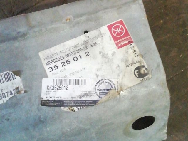 bontott MERCEDES-BENZ E-CLASS Jobb Küszöb