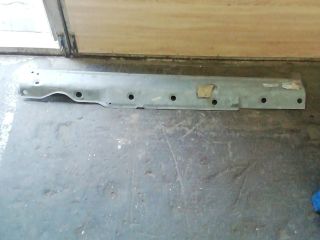 bontott MERCEDES-BENZ E-CLASS Jobb Küszöb