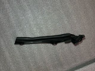 bontott MERCEDES-BENZ E-CLASS Jobb Motorháztető Tömítés