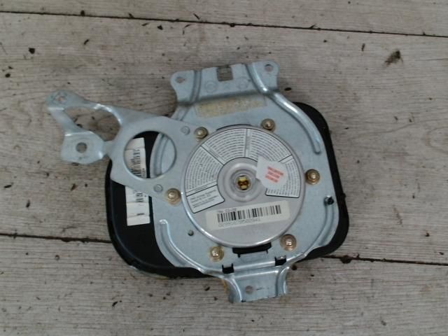 bontott MERCEDES-BENZ E-CLASS Jobb Térdlégzsák