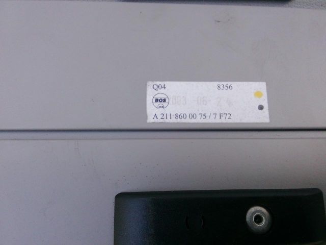 bontott MERCEDES-BENZ E-CLASS Kalaptartó