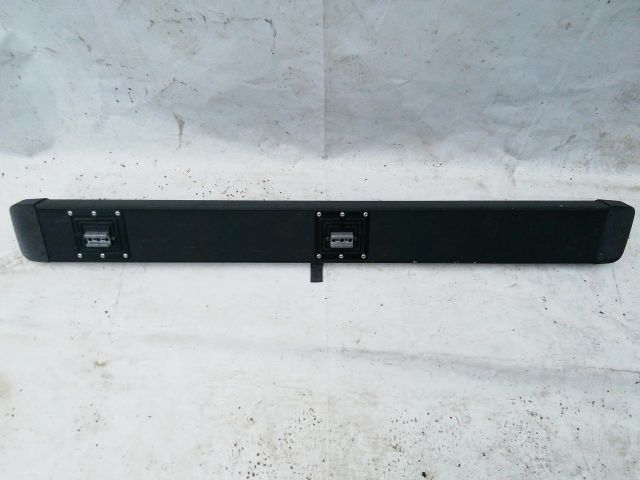 bontott MERCEDES-BENZ E-CLASS Kalaptartó