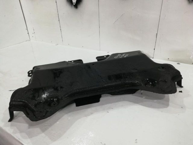 bontott MERCEDES-BENZ E-CLASS Kartervédő