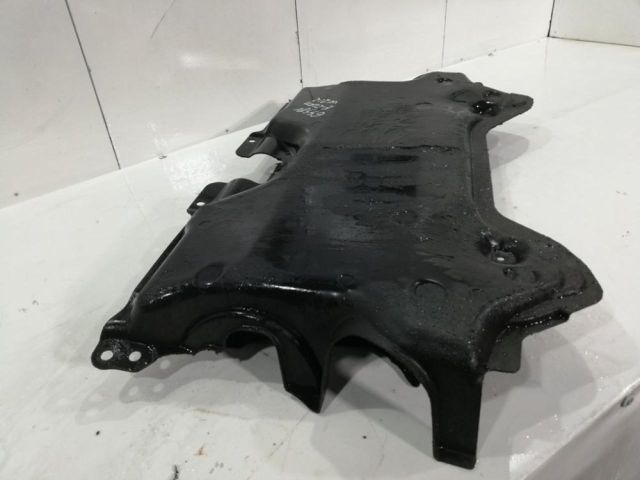 bontott MERCEDES-BENZ E-CLASS Kartervédő