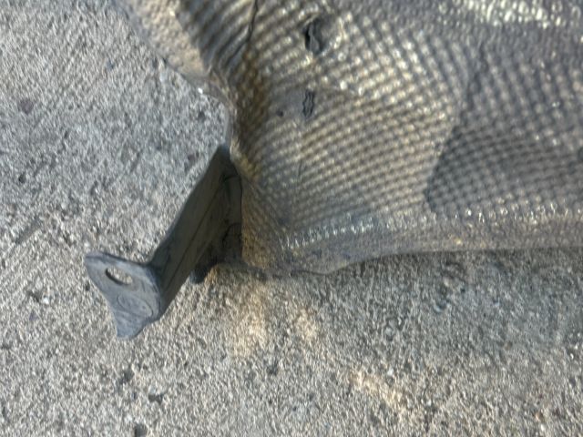 bontott MERCEDES-BENZ E-CLASS Kartervédő