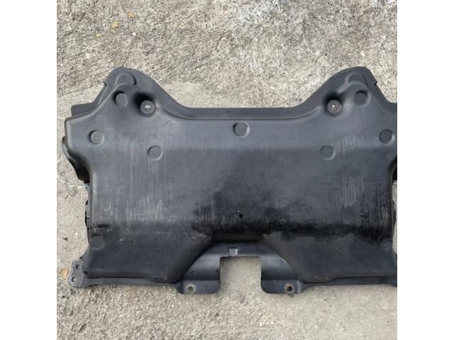 bontott MERCEDES-BENZ E-CLASS Kartervédő