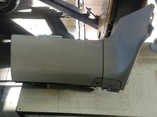 bontott MERCEDES-BENZ E-CLASS Kesztyűtartó