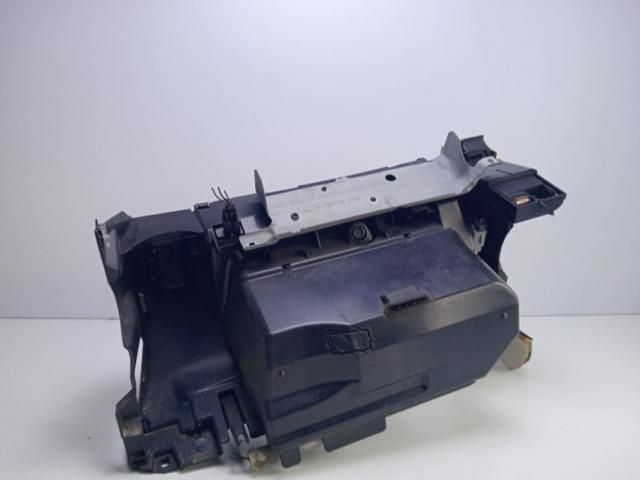 bontott MERCEDES-BENZ E-CLASS Kesztyűtartó