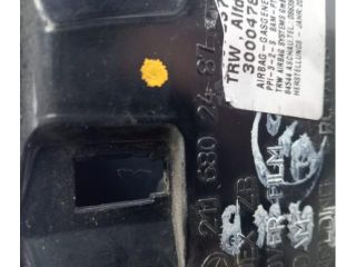 bontott MERCEDES-BENZ E-CLASS Kesztyűtartó