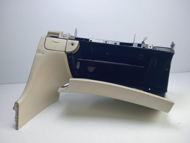 bontott MERCEDES-BENZ E-CLASS Kesztyűtartó