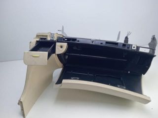 bontott MERCEDES-BENZ E-CLASS Kesztyűtartó