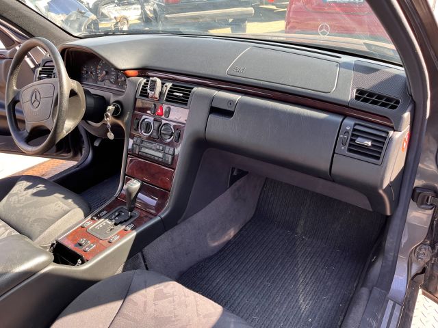 bontott MERCEDES-BENZ E-CLASS Kézifék Kar