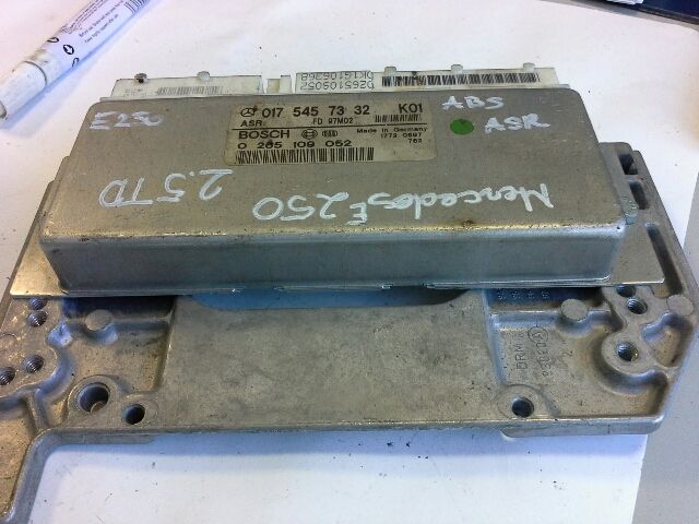 bontott MERCEDES-BENZ E-CLASS Kipörgésgátló Elektronika