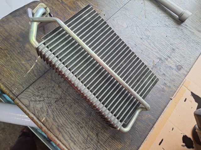 bontott MERCEDES-BENZ E-CLASS Klíma Párologtató