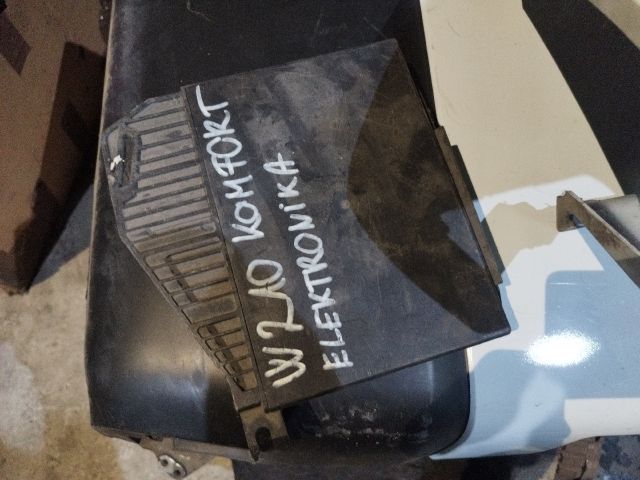 bontott MERCEDES-BENZ E-CLASS Komfort Elektronika