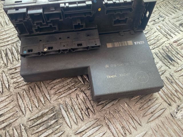 bontott MERCEDES-BENZ E-CLASS Komfort Elektronika