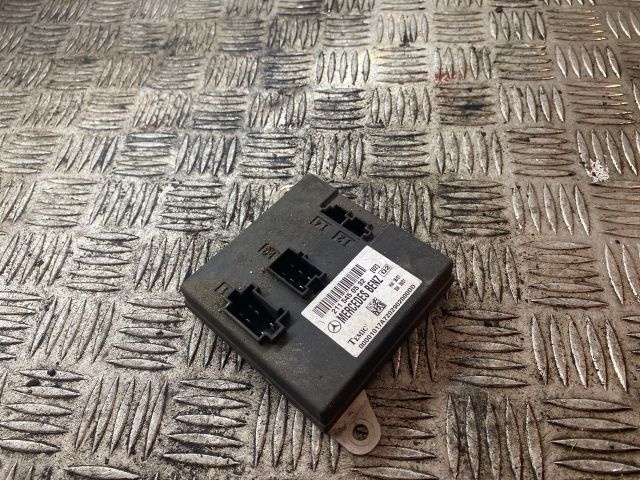 bontott MERCEDES-BENZ E-CLASS Komfort Elektronika