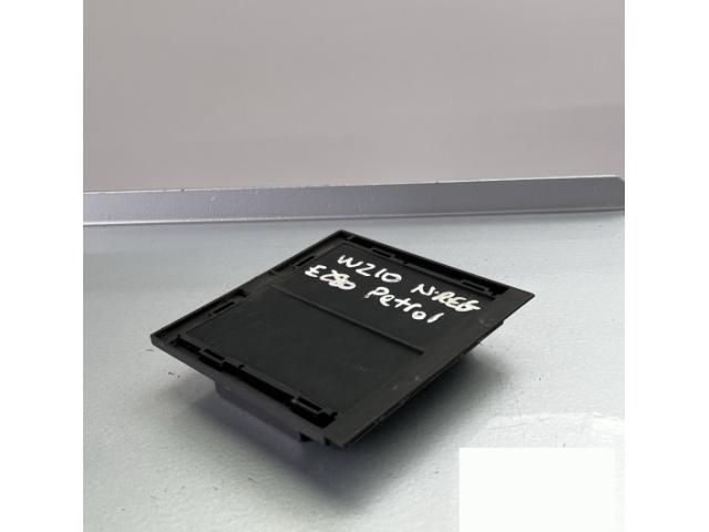 bontott MERCEDES-BENZ E-CLASS Komfort Elektronika