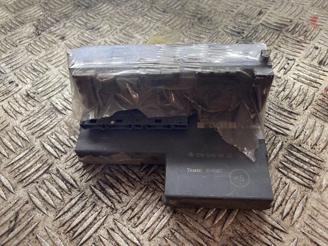 bontott MERCEDES-BENZ E-CLASS Komfort Elektronika