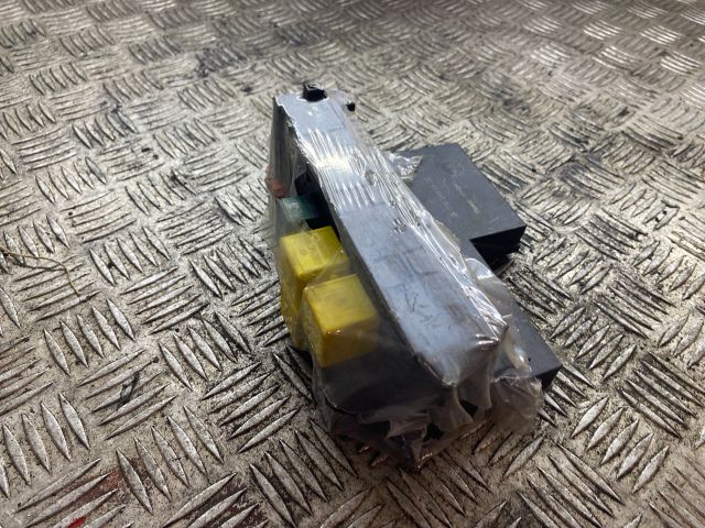 bontott MERCEDES-BENZ E-CLASS Komfort Elektronika