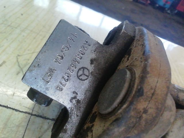 bontott MERCEDES-BENZ E-CLASS Kormánykardán