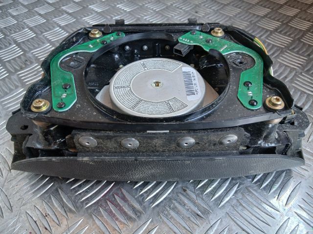 bontott MERCEDES-BENZ E-CLASS Kormánylégzsák