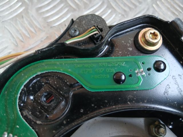 bontott MERCEDES-BENZ E-CLASS Kormánylégzsák