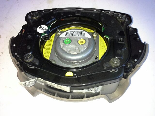 bontott MERCEDES-BENZ E-CLASS Kormánylégzsák