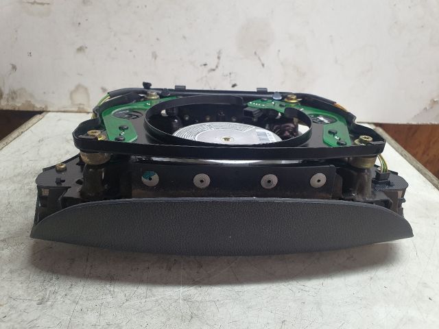 bontott MERCEDES-BENZ E-CLASS Kormánylégzsák