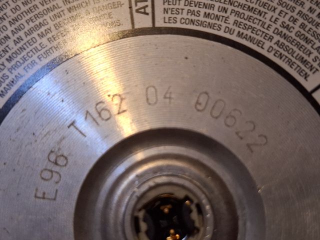 bontott MERCEDES-BENZ E-CLASS Kormánylégzsák